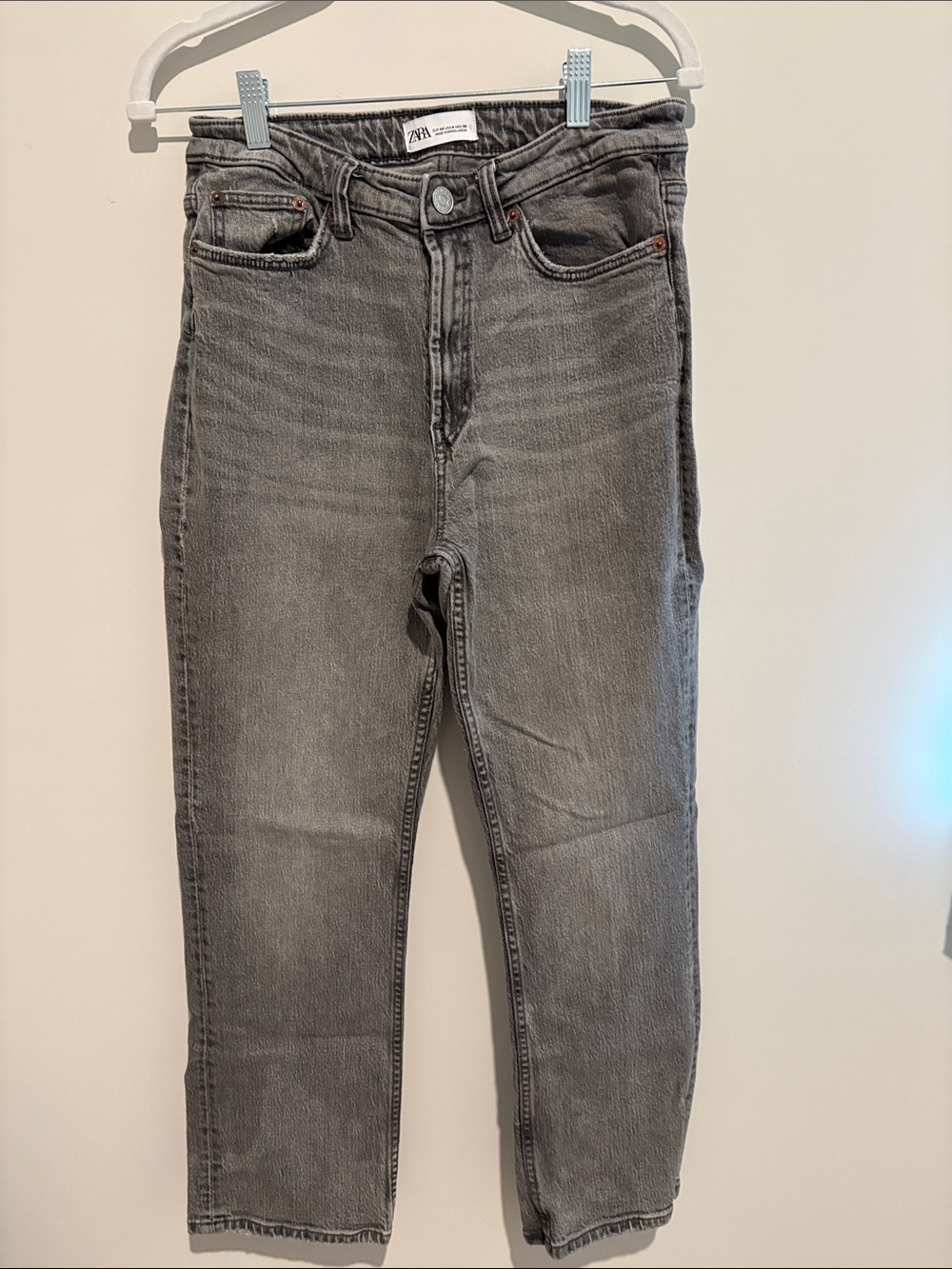 Zara Women’s Grey Boyfriend Fit Jeans